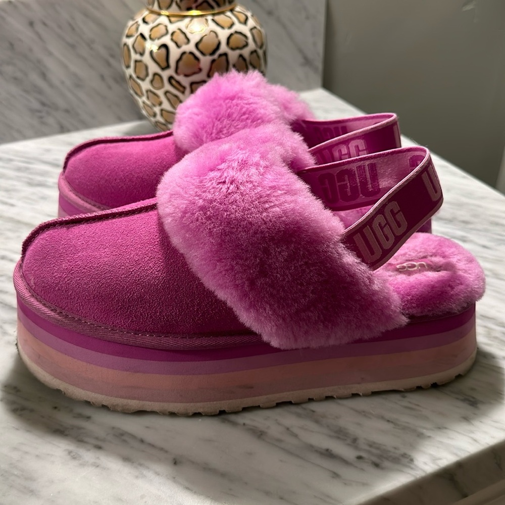 Ugg platform slipper